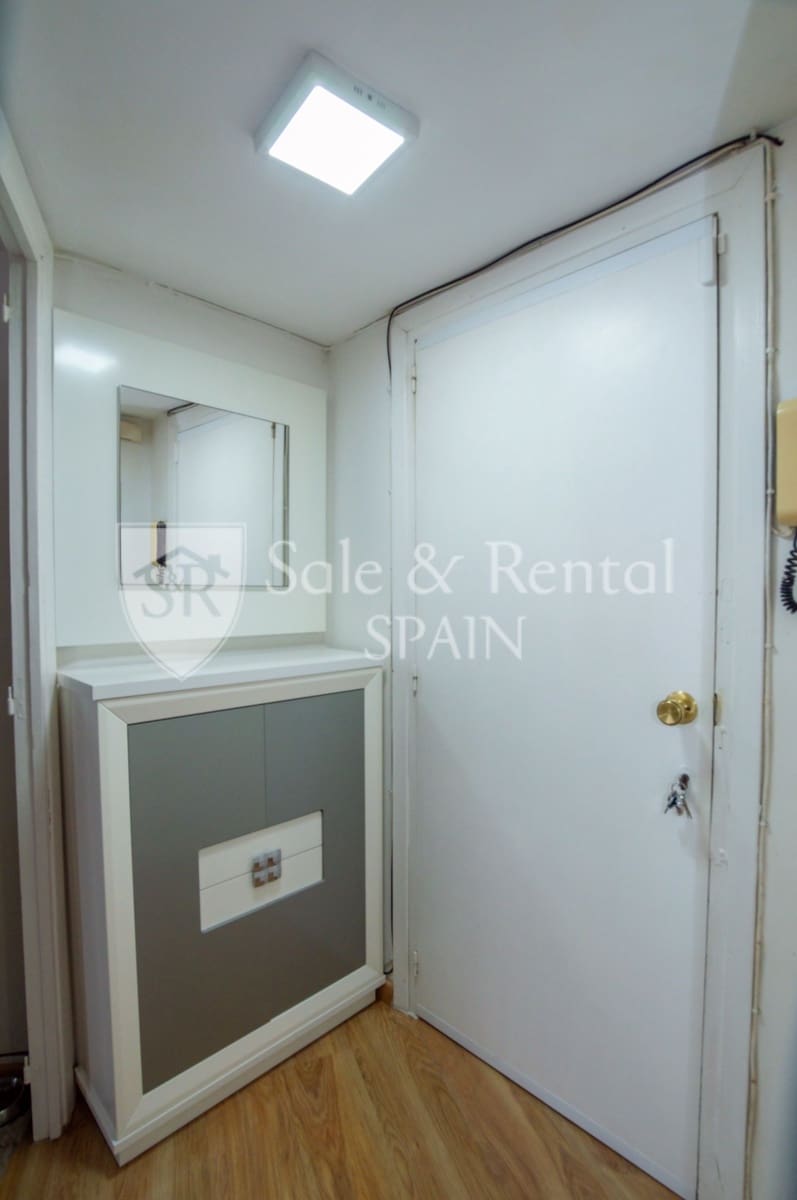 2 bedroom Flat for sale in Lloret de Mar - € 165,000 (Ref: 9854814)
