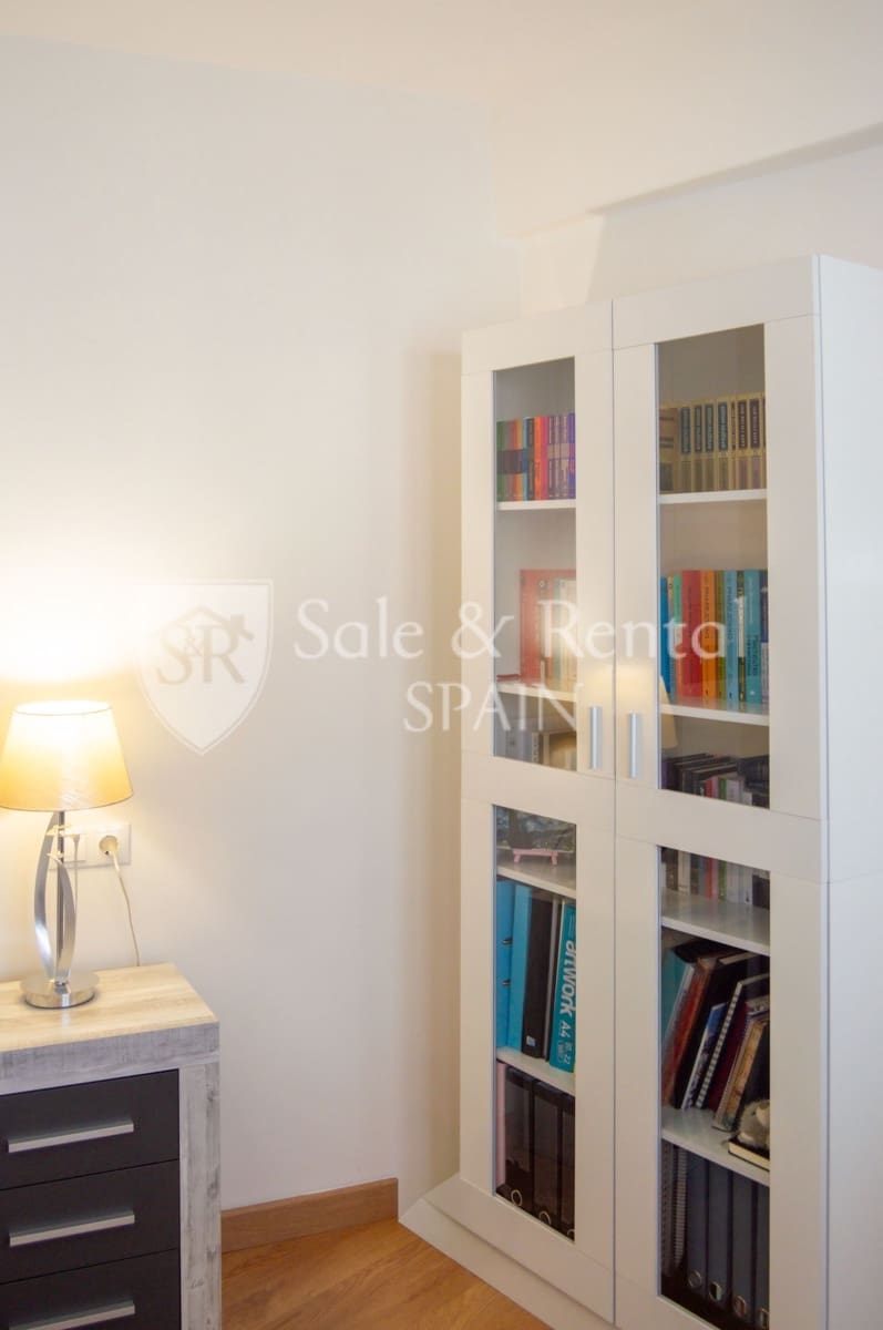 2 bedroom Flat for sale in Lloret de Mar - € 165,000 (Ref: 9854814)