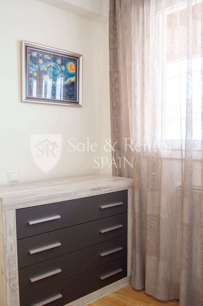 2 bedroom Flat for sale in Lloret de Mar - € 165,000 (Ref: 9854814)
