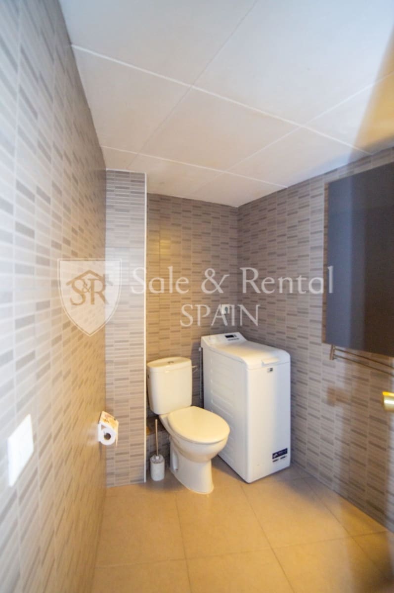 2 bedroom Flat for sale in Lloret de Mar - € 165,000 (Ref: 9854814)