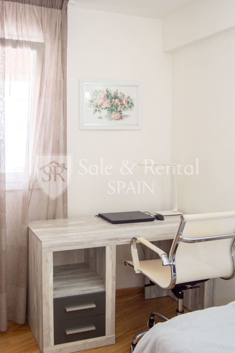 2 bedroom Flat for sale in Lloret de Mar - € 165,000 (Ref: 9854814)