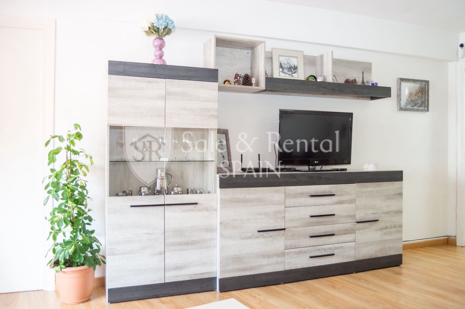2 bedroom Flat for sale in Lloret de Mar - € 165,000 (Ref: 9854814)