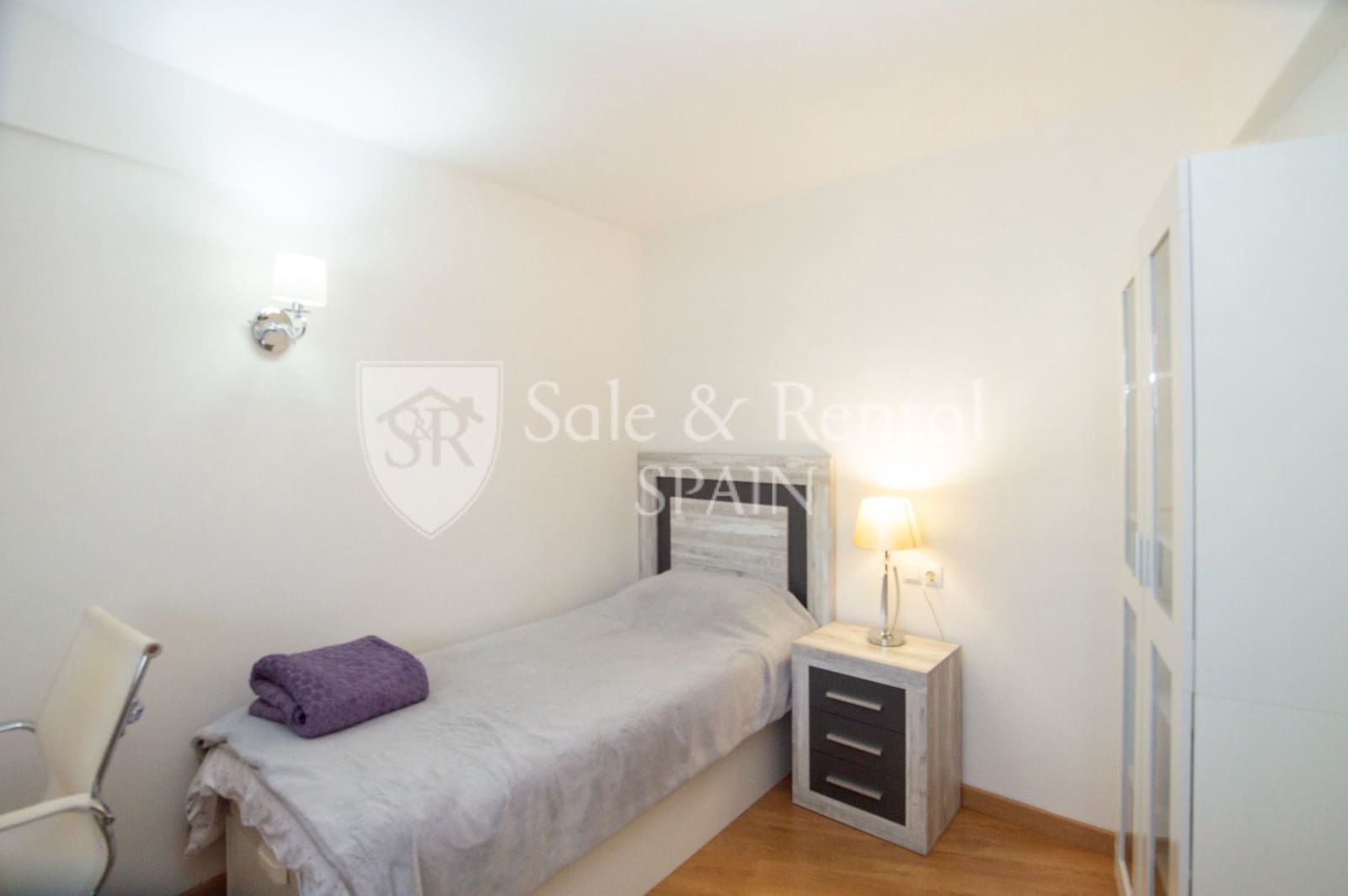 2 bedroom Flat for sale in Lloret de Mar - € 165,000 (Ref: 9854814)