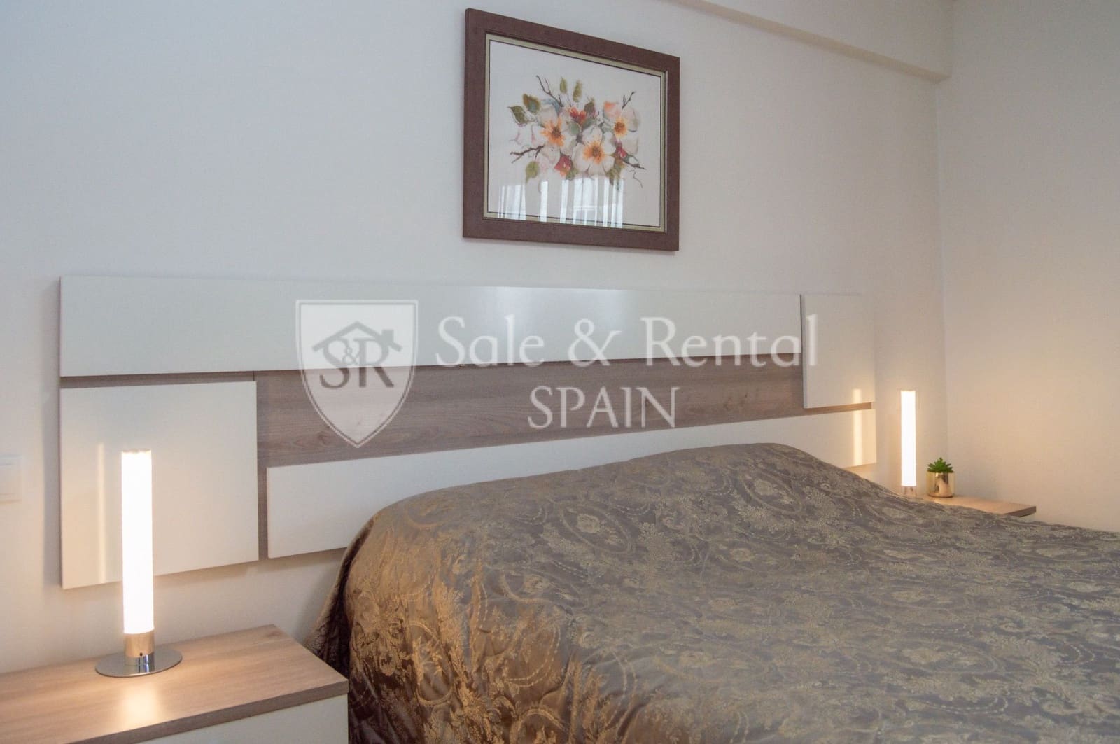 2 bedroom Flat for sale in Lloret de Mar - € 165,000 (Ref: 9854814)