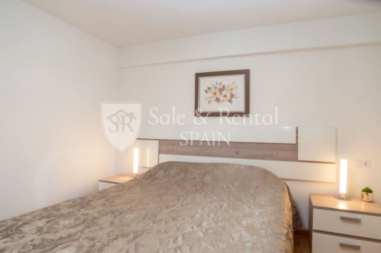 2 bedroom Flat for sale in Lloret de Mar - € 165,000 (Ref: 9854814)