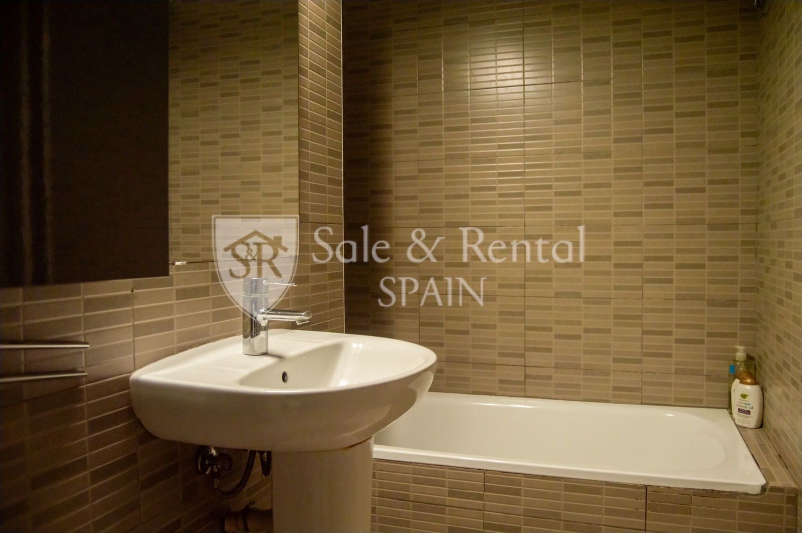 2 bedroom Flat for sale in Lloret de Mar - € 165,000 (Ref: 9854814)