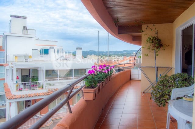 2 soveværelse Lejlighed til salg i Fenals, Lloret de Mar - € 165.000 (Ref: 9854814)
