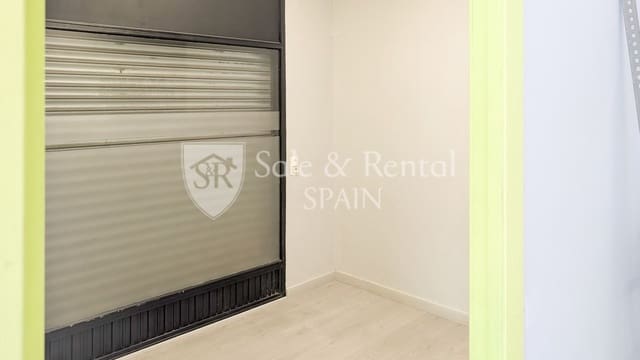 Commercieel te koop in Gerona stad - € 125.000 (Ref: 9861475)