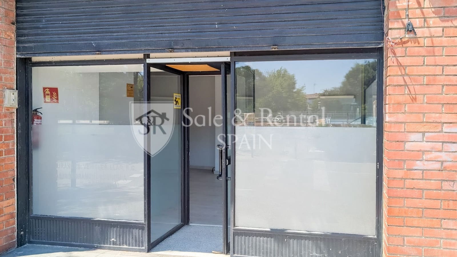 Commercieel te koop in Gerona stad - € 125.000 (Ref: 9861475)