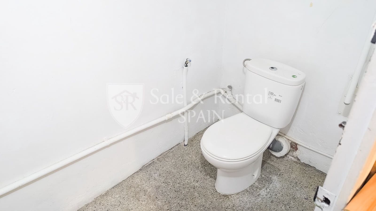Commercieel te koop in Gerona stad - € 125.000 (Ref: 9861475)