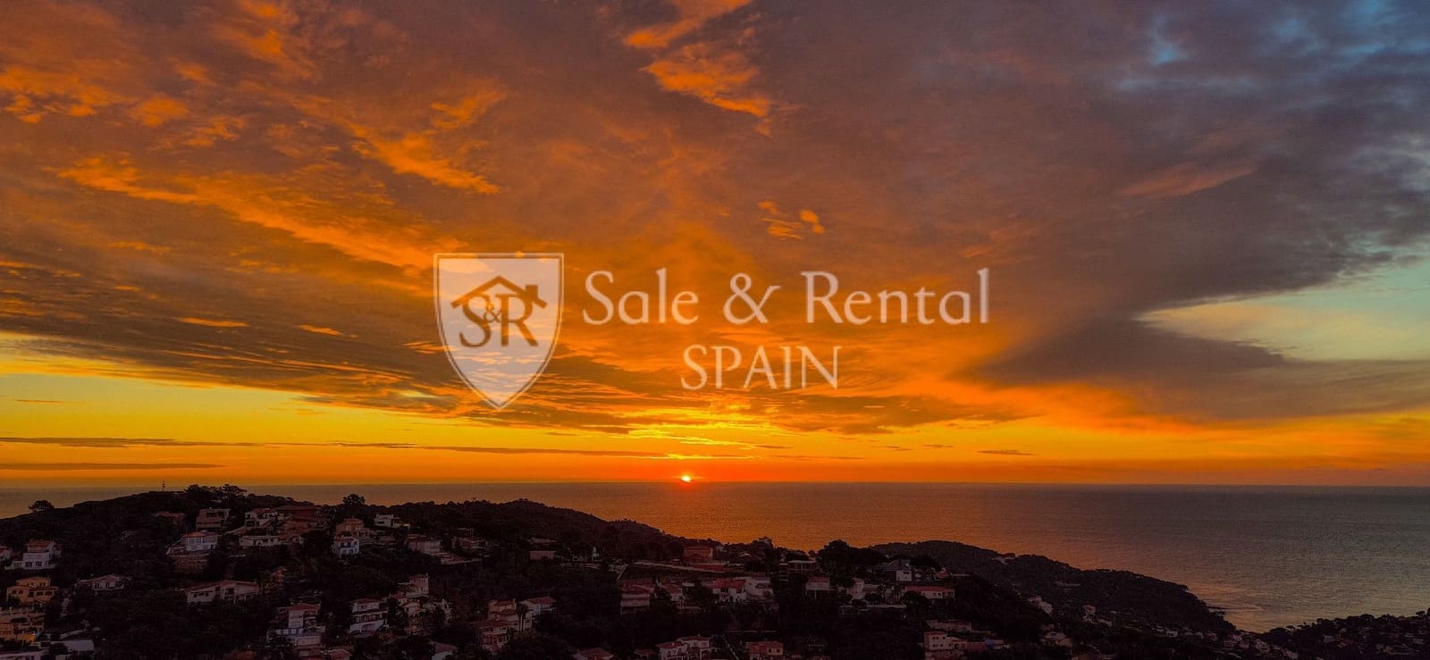 6 makuuhuone Huvila myytävänä paikassa Lloret de Mar mukana uima-altaan 
autotalli - 790 000 € (Ref: 9866394)