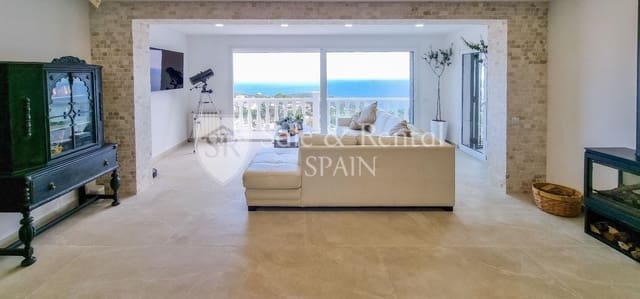 6 makuuhuone Huvila myytävänä paikassa Serra Brava, Lloret de Mar mukana uima-altaan 
autotalli - 790 000 € (Ref: 9866394)