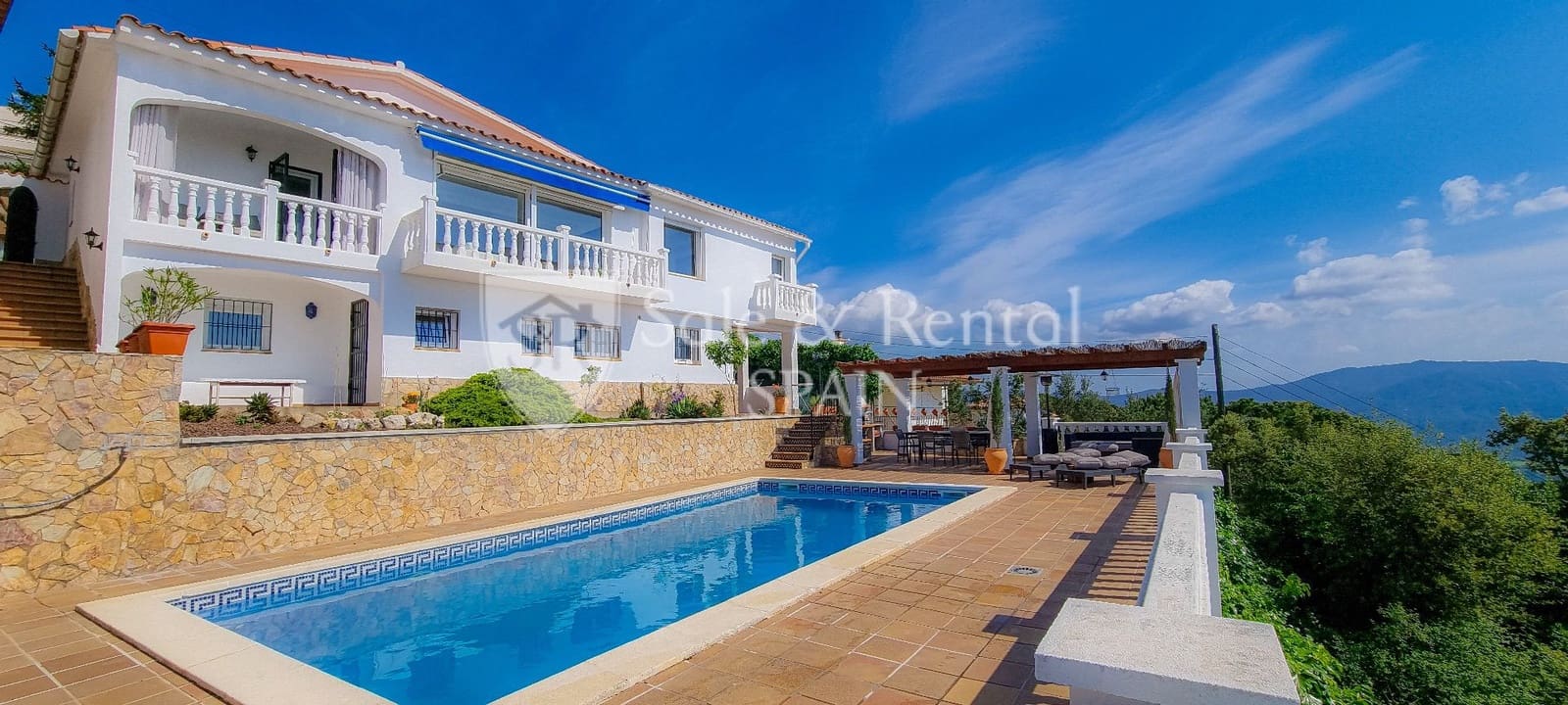 6 makuuhuone Huvila myytävänä paikassa Lloret de Mar mukana uima-altaan 
autotalli - 790 000 € (Ref: 9866394)