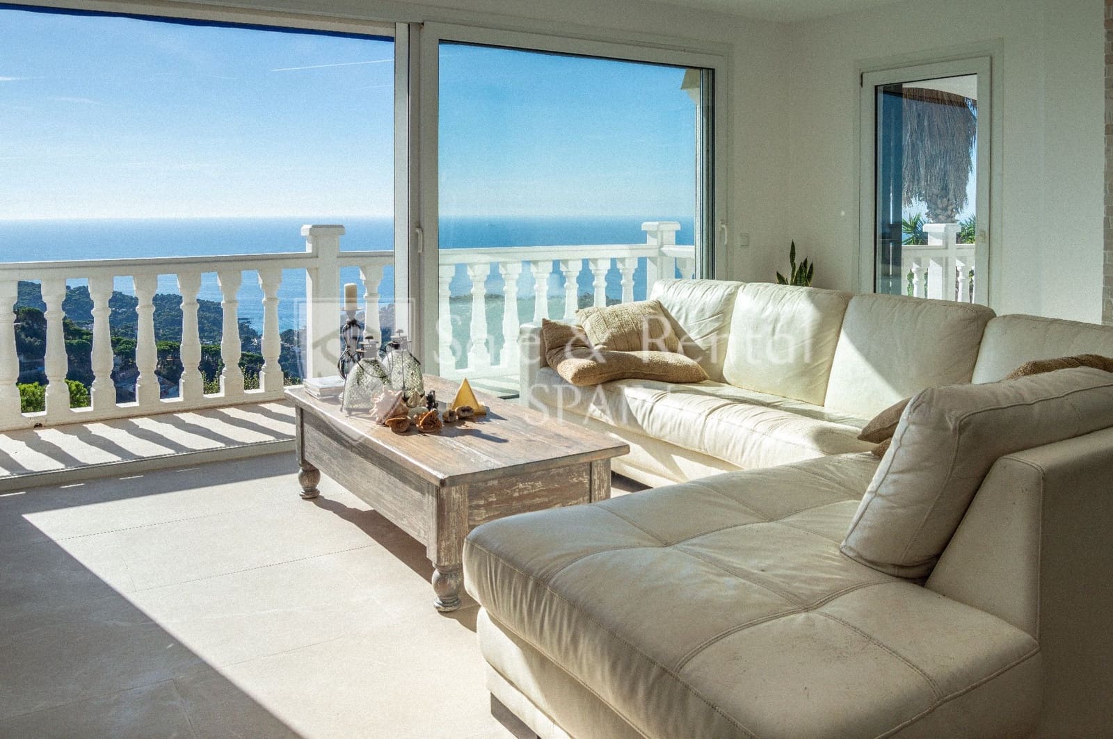 6 quarto Moradia para venda em Lloret de Mar com piscina garagem - 765 000 € (Ref: 9866394)