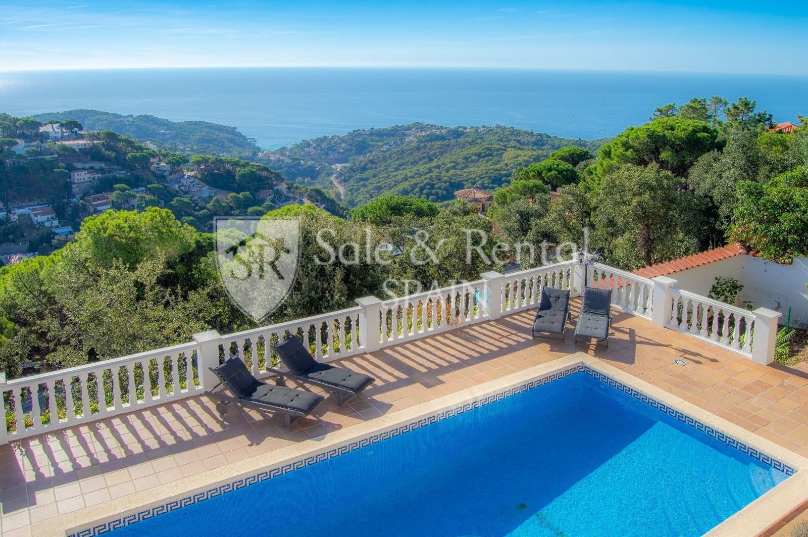 6 quarto Moradia para venda em Lloret de Mar com piscina garagem - 765 000 € (Ref: 9866394)