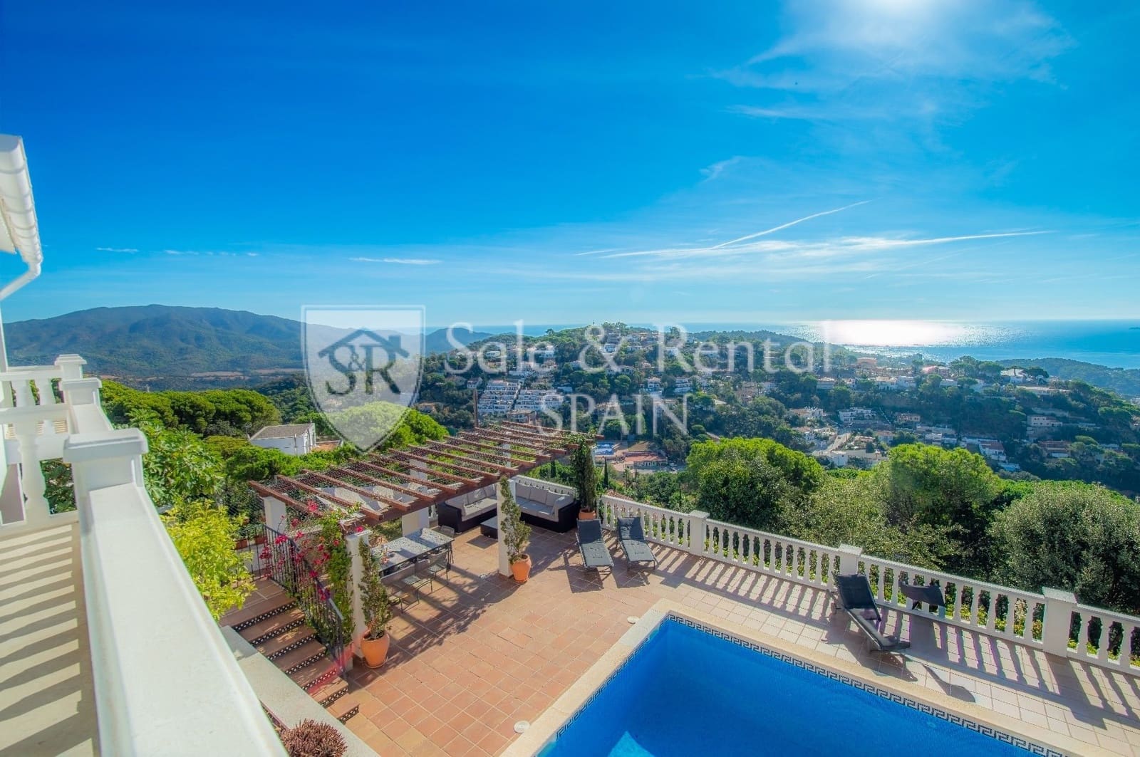 6 quarto Moradia para venda em Lloret de Mar com piscina garagem - 765 000 € (Ref: 9866394)