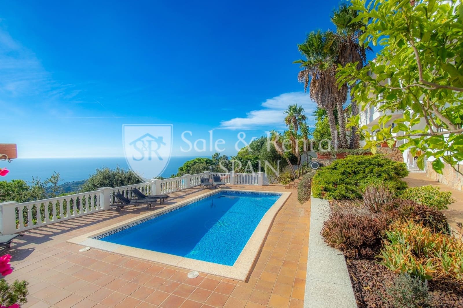 6 quarto Moradia para venda em Lloret de Mar com piscina garagem - 765 000 € (Ref: 9866394)