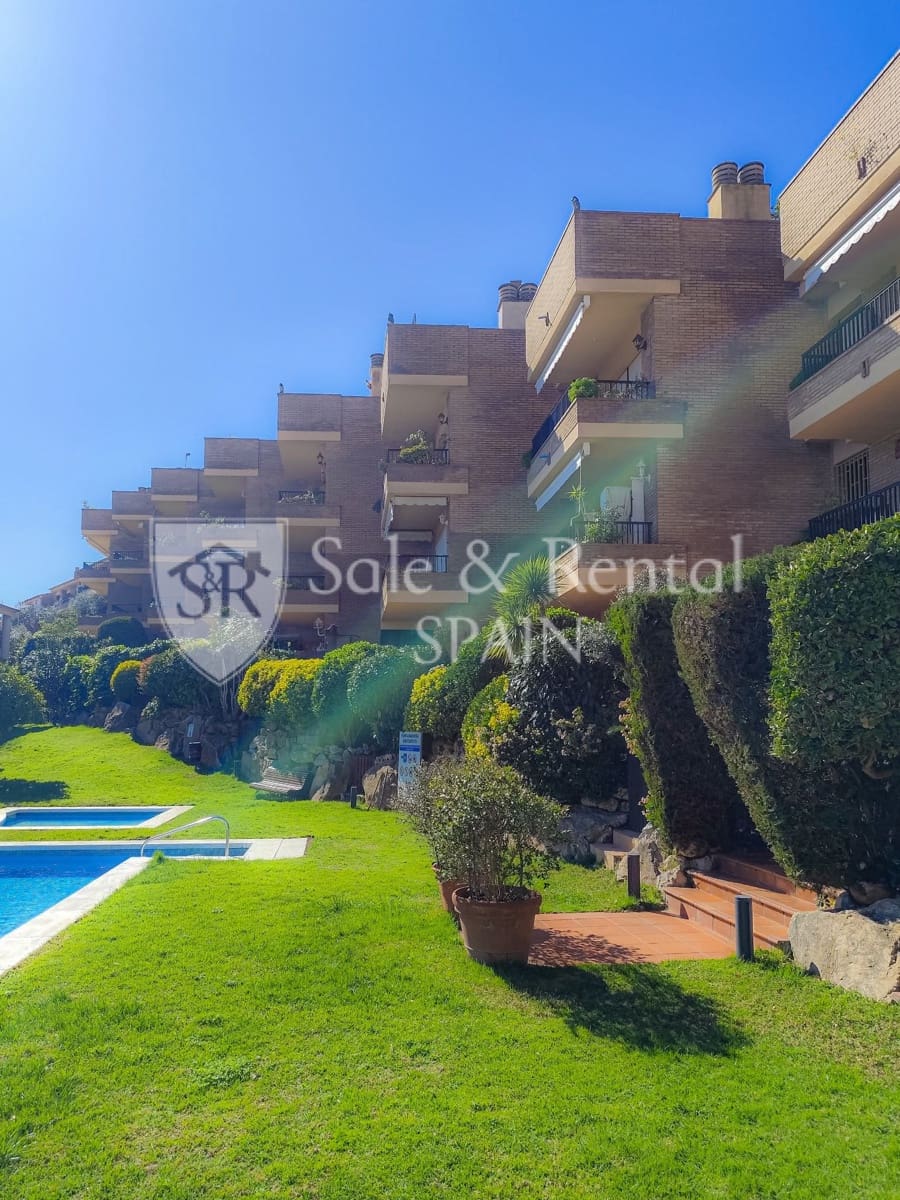 2 sovrum Lägenhet till salu i Lloret de Mar med pool garage - 285 000 € (Ref: 9883973)