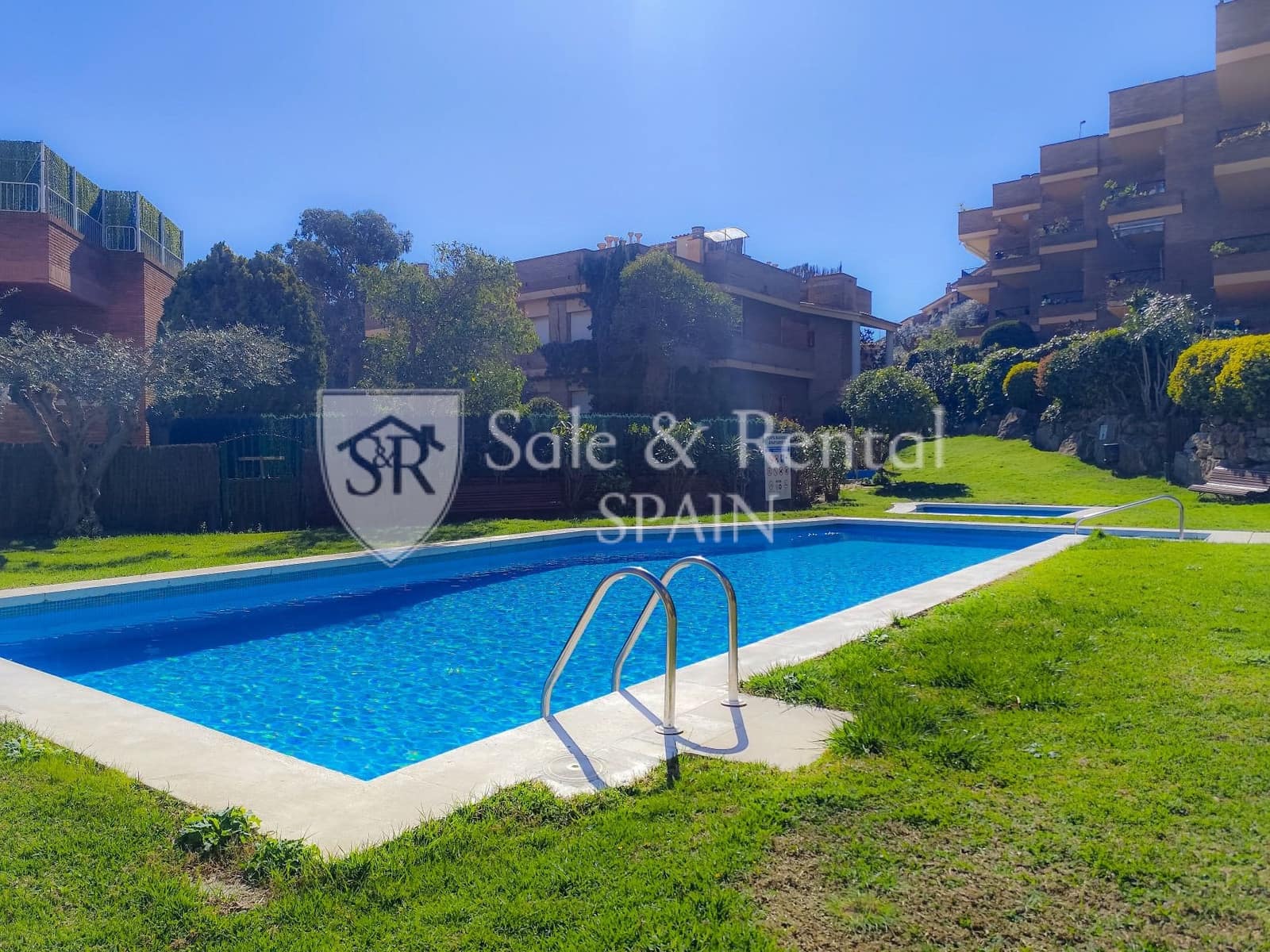 2 sovrum Lägenhet till salu i Lloret de Mar med pool garage - 285 000 € (Ref: 9883973)