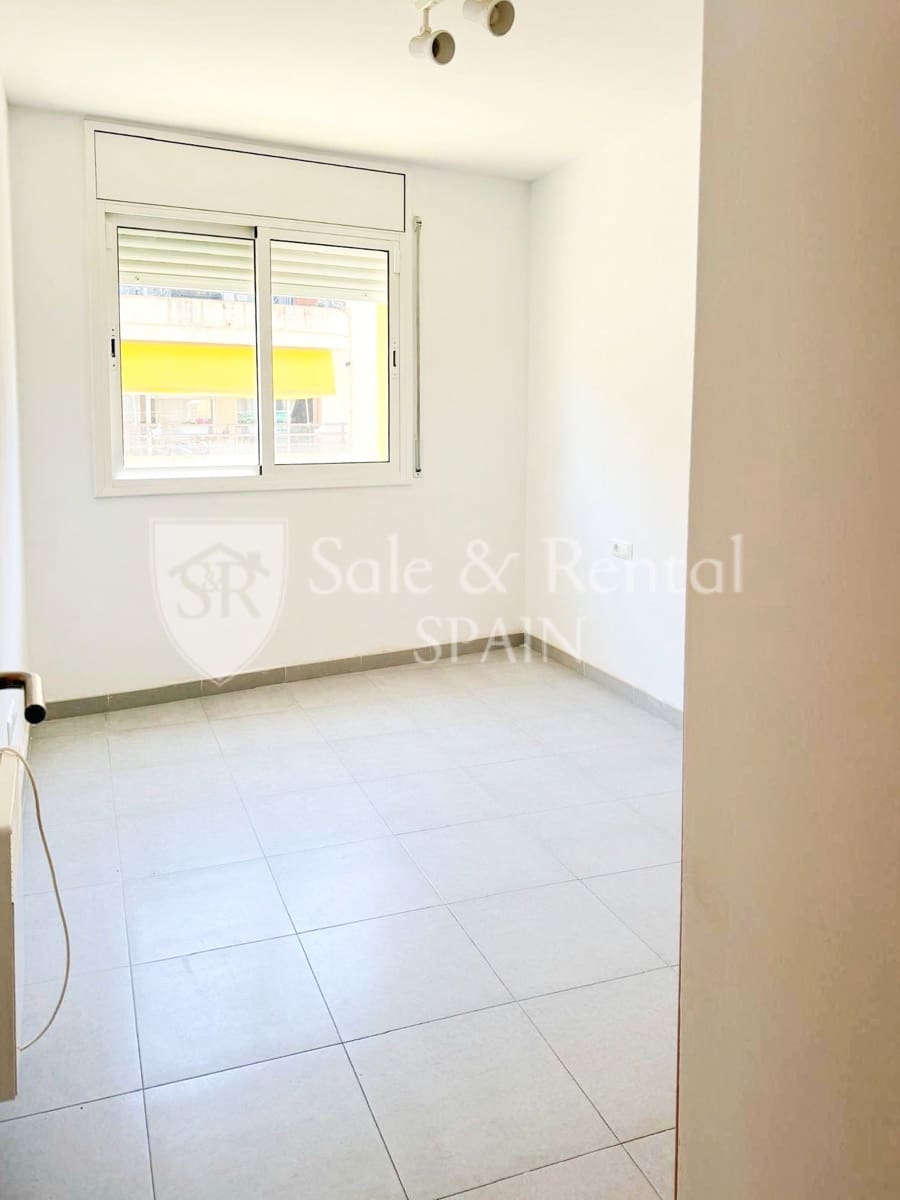 2 soverom Leilighet til salgs i Blanes - € 195 000 (Ref: 9946917)
