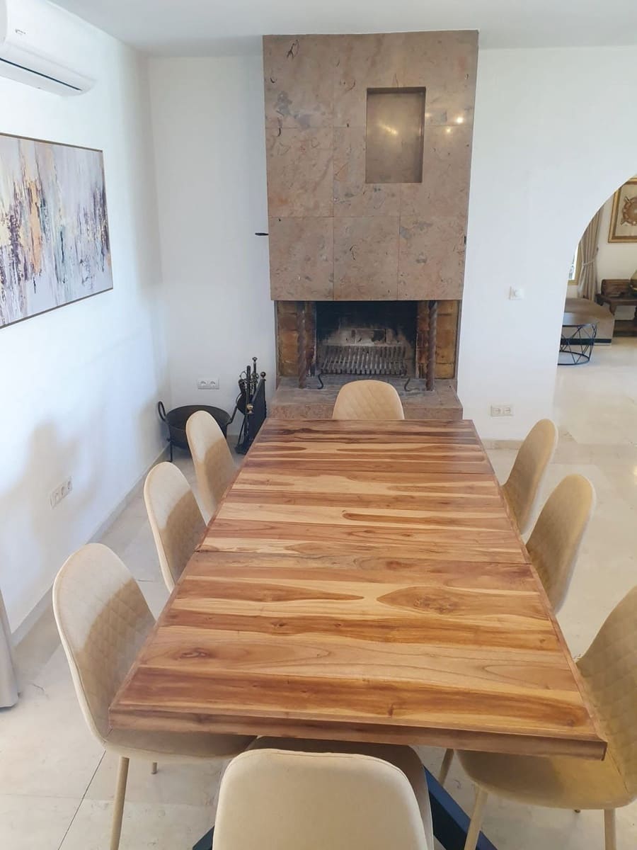 4 bedroom Villa for rent in Nueva Andalucia with pool - € 7,800 (Ref: 6976364)