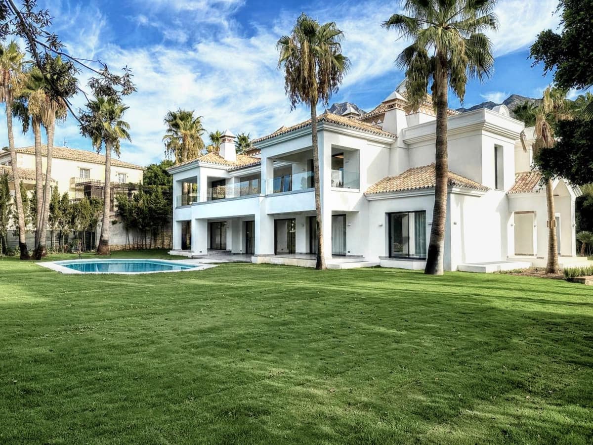 6 soverom Villa til salgs i Marbella med svømmebasseng garasje - € 8 500 000 (Ref: 7472937)