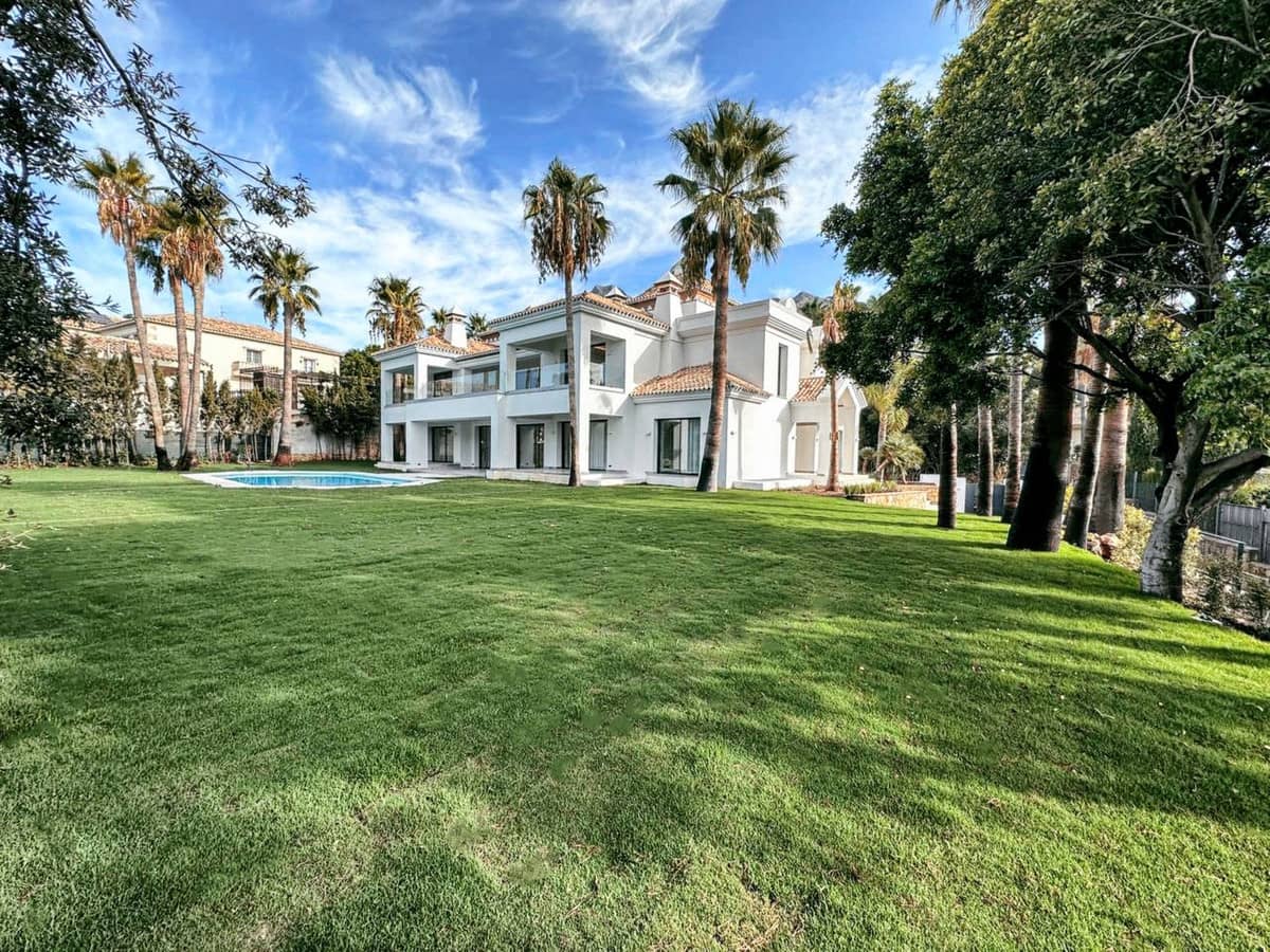 6 soverom Villa til salgs i Marbella med svømmebasseng garasje - € 8 500 000 (Ref: 7472937)