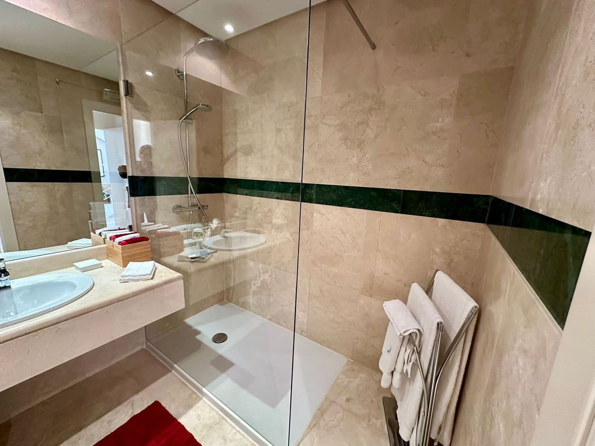 2 quarto Apartamento para venda em Nueva Andalucia com piscina garagem - 850 000 € (Ref: 8068980)