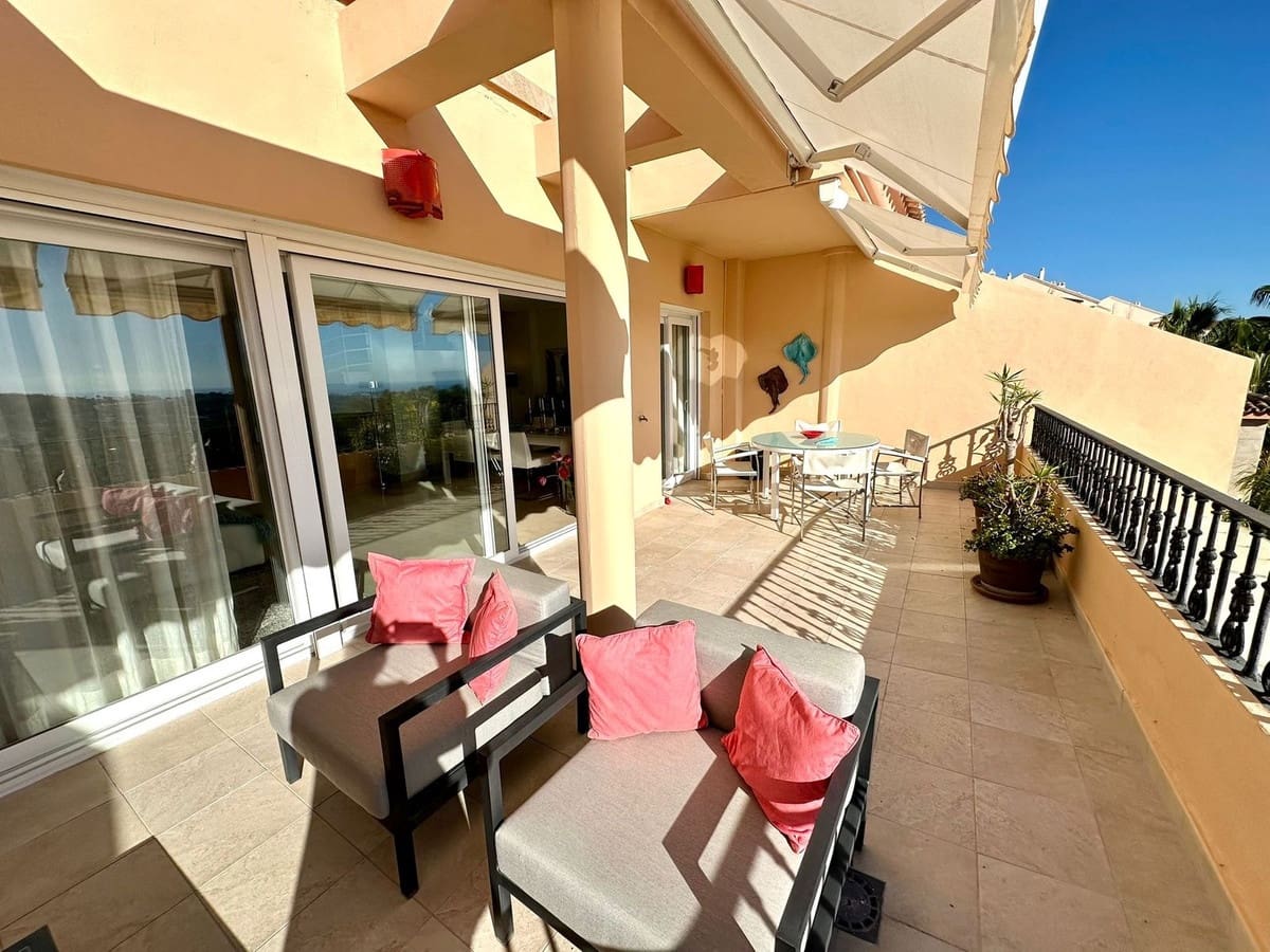 2 quarto Apartamento para venda em Nueva Andalucia com piscina garagem - 850 000 € (Ref: 8068980)