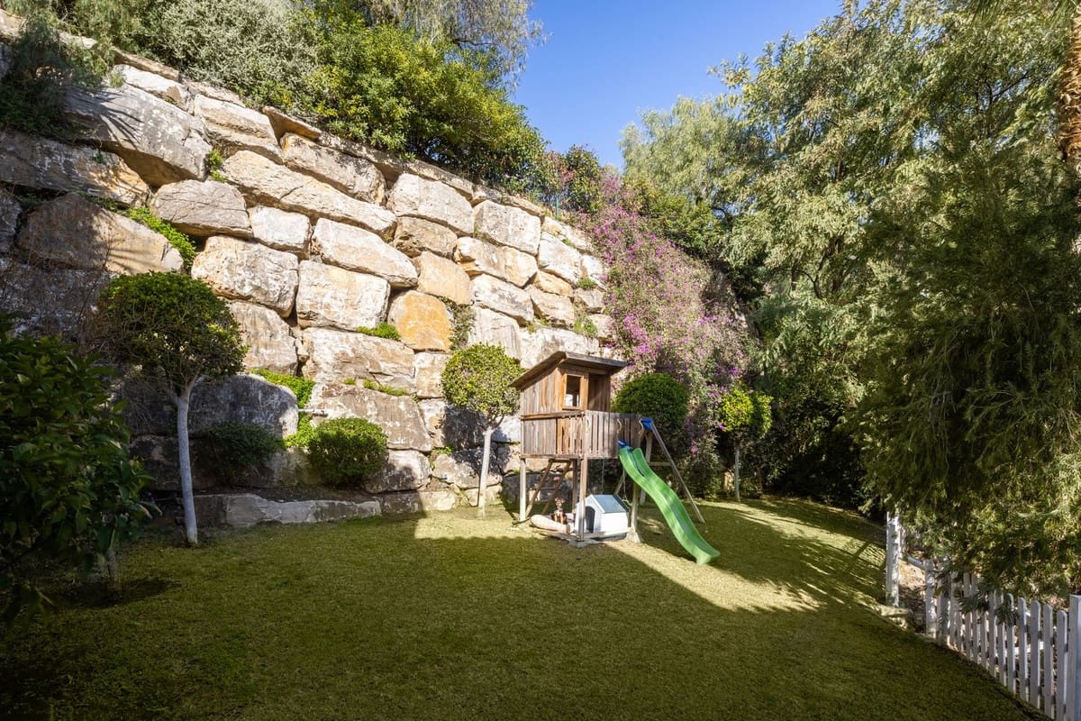 6 chambre Villa/Maison à vendre à Benahavis avec piscine garage - 1 695 000 € (Ref: 8098457)