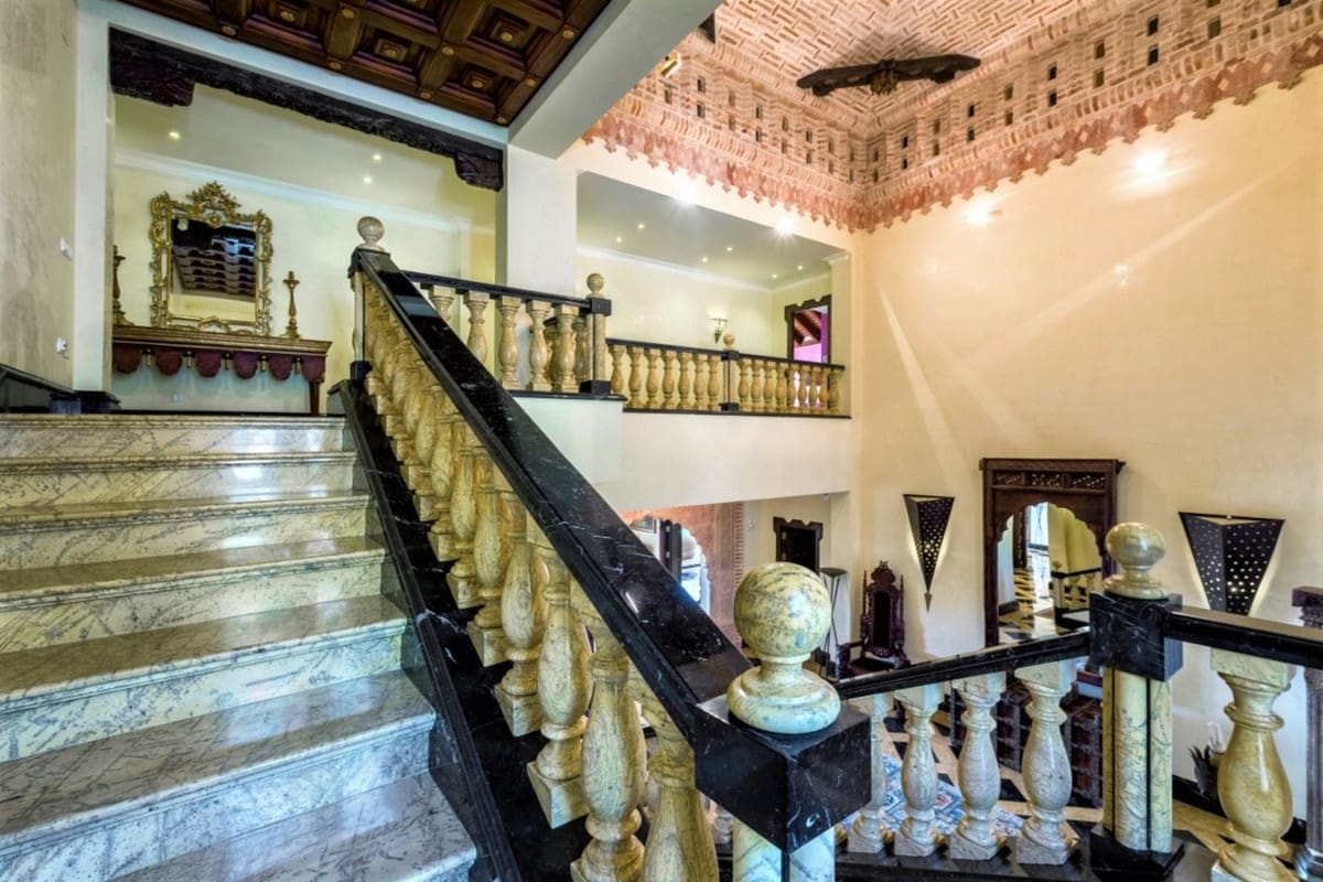 Chalet de 6 habitaciones en Marbella en venta con piscina garaje - 8.490.000 € (Ref: 9628072)