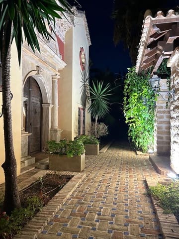 6 soverom Villa til salgs i Marbella med svømmebasseng garasje - € 8 490 000 (Ref: 9628072)