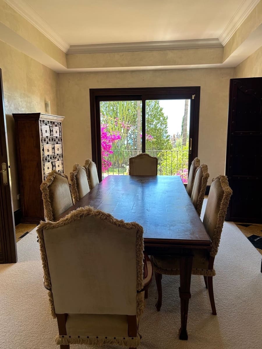 6 sypialnia Willa na sprzedaż w Marbella z basenem garażem - 8 490 000 € (Ref: 9628072)