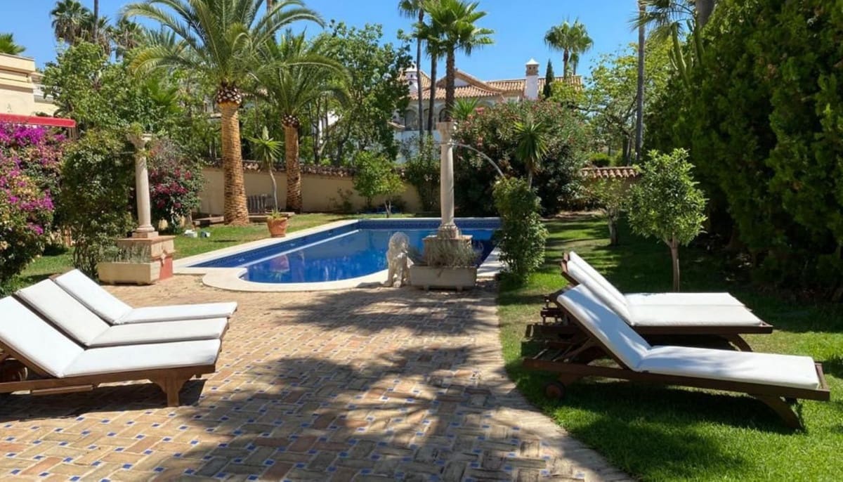 6 sypialnia Willa na sprzedaż w Marbella z basenem garażem - 8 490 000 € (Ref: 9628072)