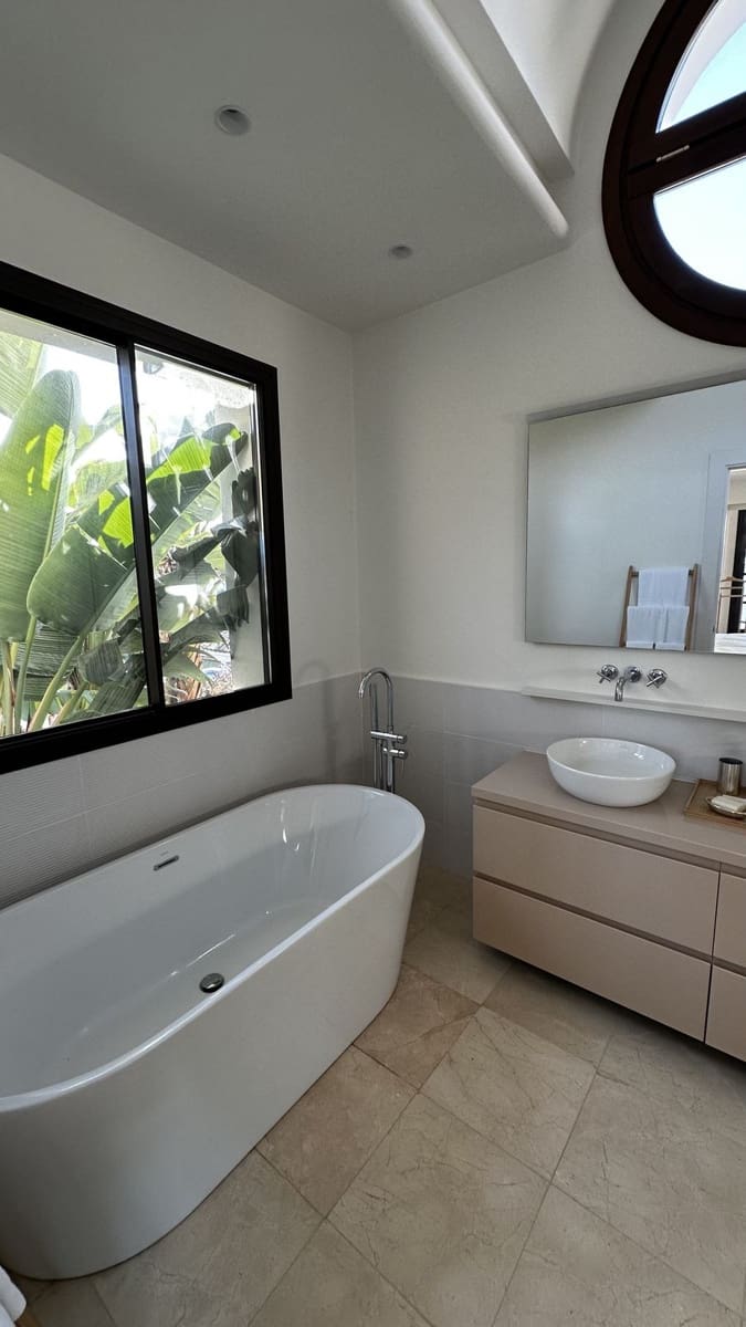 5 camera da letto Villa da affittare in Golden Mile con piscina garage - 17.000 € (Rif: 9628073)