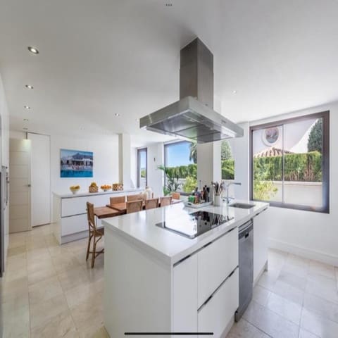 5 soverom Villa til leie i Golden Mile, Marbella med svømmebasseng garasje - € 17 000 (Ref: 9628073)