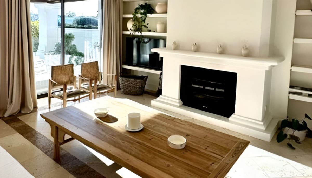 5 bedroom Villa for rent in Golden Mile with pool garage - € 17,000 (Ref: 9628073)