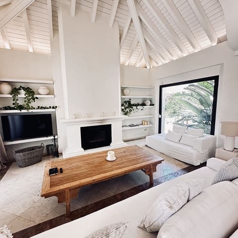 5 slaapkamer Villa te huur in Golden Mile, Marbella met zwembad garage - € 15.000 (Ref: 9628073)