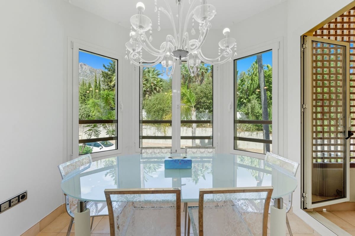 3 slaapkamer Appartement te koop in Marbella met zwembad garage - € 1.100.000 (Ref: 9628074)