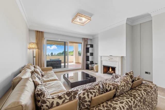 3 makuuhuone Huoneisto myytävänä paikassa Marbella mukana uima-altaan 
autotalli - 1 100 000 € (Ref: 9628074)