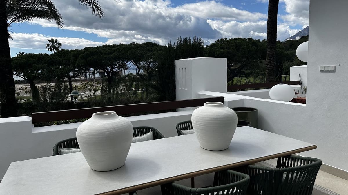 Apartamento de 3 habitaciones en Los Monteros en venta con piscina garaje - 2.450.000 € (Ref: 9628076)