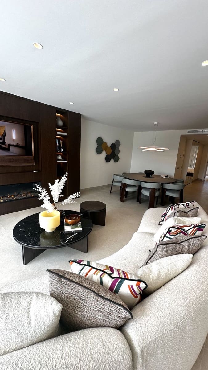 3 soverom Leilighet til salgs i Los Monteros med svømmebasseng garasje - € 2 450 000 (Ref: 9628076)