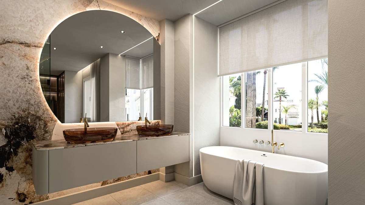 3 soverom Leilighet til salgs i Los Monteros med svømmebasseng garasje - € 2 450 000 (Ref: 9628076)