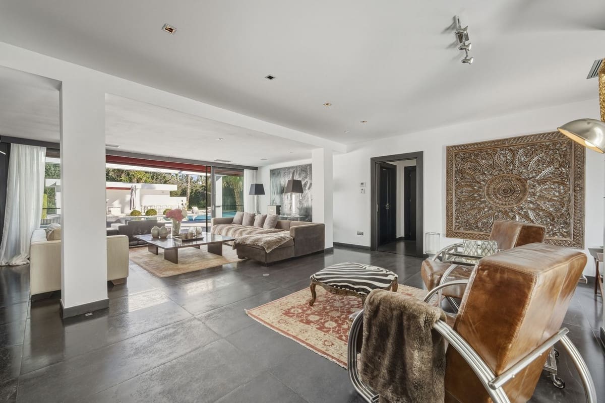 6 slaapkamer Villa te koop in Guadalmina met zwembad garage - € 5.900.000 (Ref: 9628077)