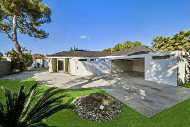 6 soveværelse Villa til salg i Guadalmina Baja, Marbella med swimmingpool garage - € 5.900.000 (Ref: 9628077)