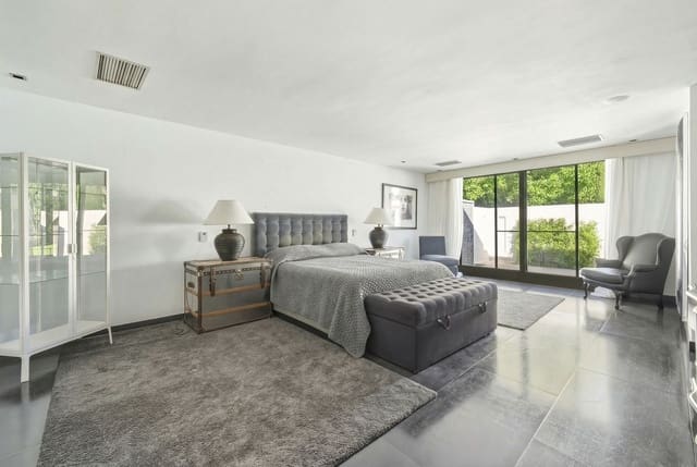 6 soverom Villa til salgs i Guadalmina Baja, Marbella med svømmebasseng garasje - € 5 900 000 (Ref: 9628077)