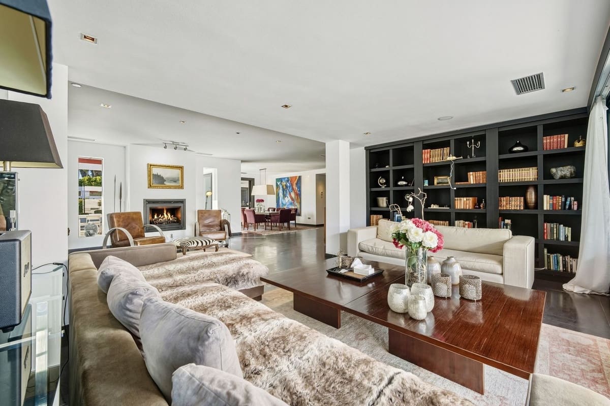 6 bedroom Villa for sale in Guadalmina with pool garage - € 5,900,000 (Ref: 9628077)