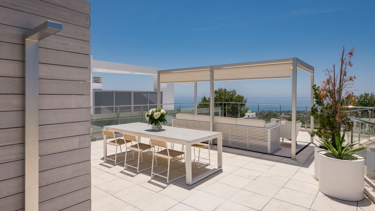 4 soverom Kjedet enebolig til salgs i Marbella med svømmebasseng garasje - € 3 000 000 (Ref: 9628078)