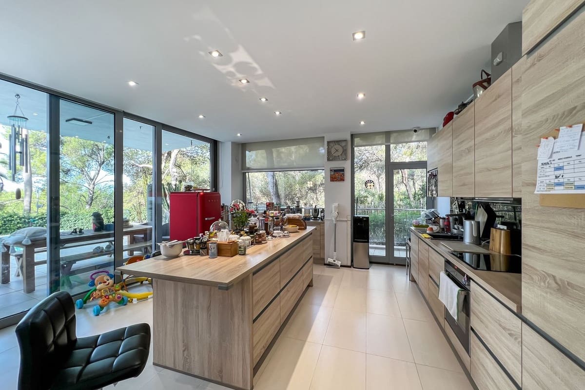 4 soverom Kjedet enebolig til salgs i Marbella med svømmebasseng garasje - € 3 000 000 (Ref: 9628078)