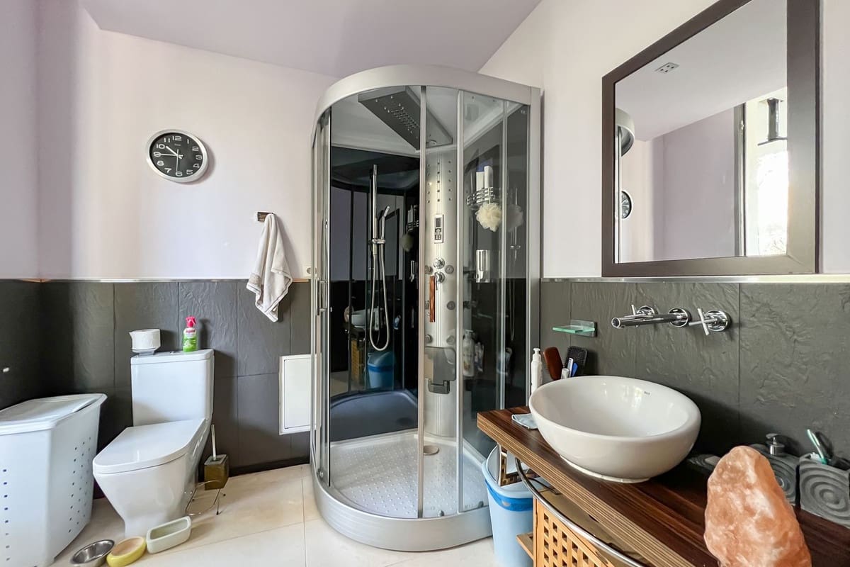 4 soverom Kjedet enebolig til salgs i Marbella med svømmebasseng garasje - € 3 000 000 (Ref: 9628078)